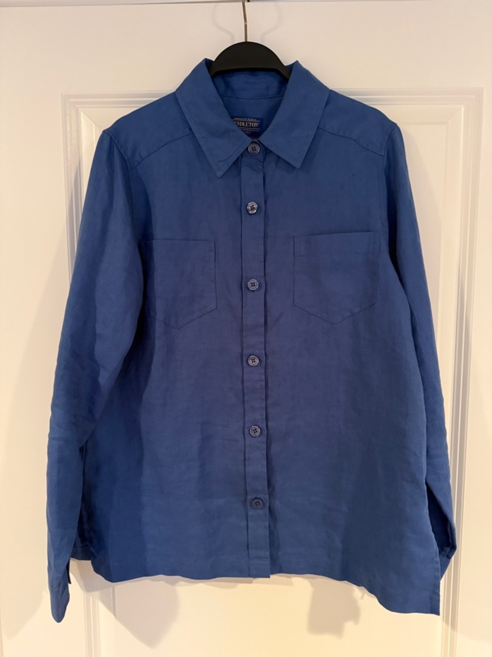 Women’s Pendleton 100% Linen Blue  Button-Up Blouse size Small